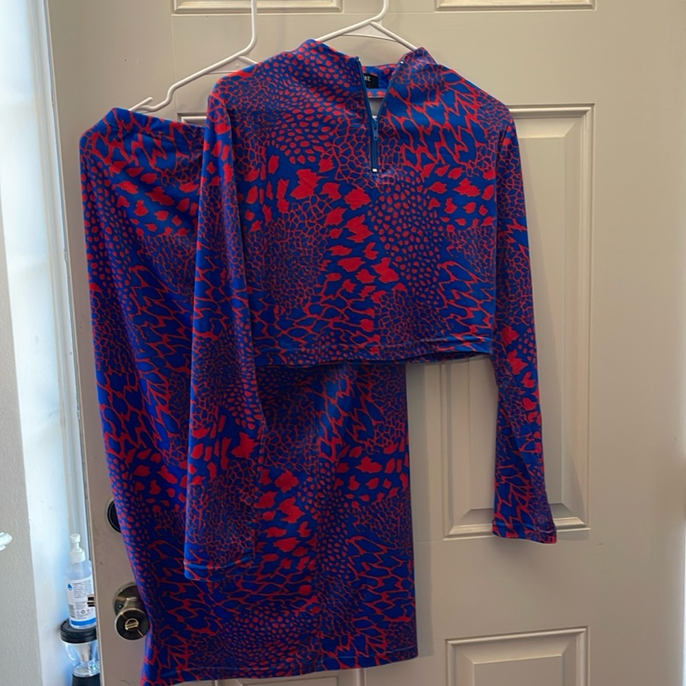 Woman’s skirt set